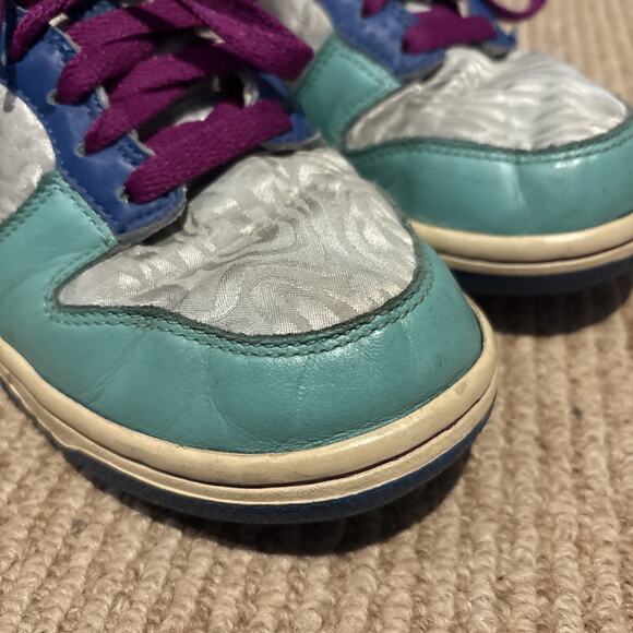 Women’s Nike SB 6.0 Dunk Low 2009 Zebra Purple Teal 314141-400 Sz 6 Skate Shoes - Picture 2 of 11